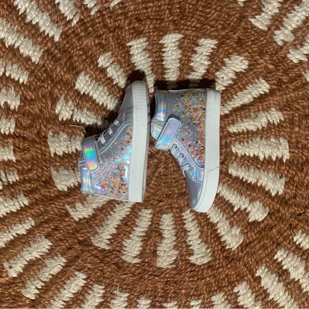 Childrens Place SPARKLY high tops size 9
